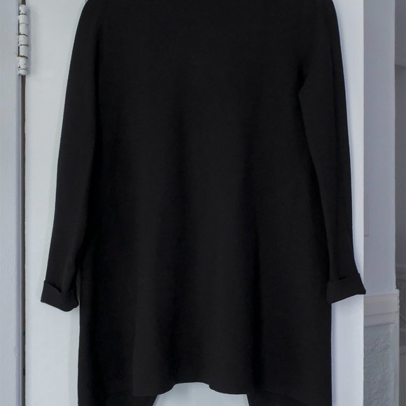 Long black sweater - Picture 2 of 3